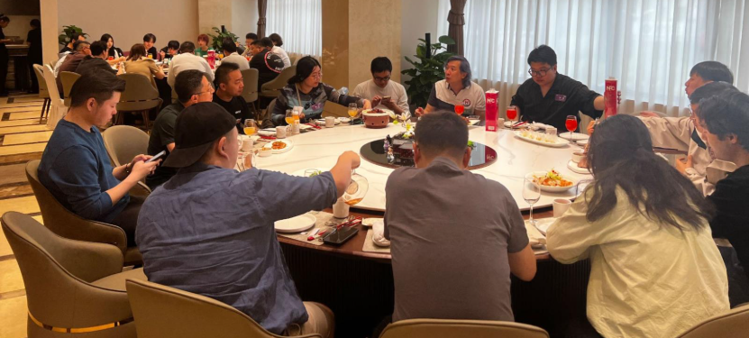 再度启航!CreateJoy光合计划西安站暨Game Connection城市活动正式开启 https://cms3.chinajoy.net/157/upload/resources/image/101690.png?token=Bearer eyJhbGciOiJIUzUxMiJ9.eyJpc3MiOiJlY2hpc2FuIiwic3ViIjoie1wiY2xpZW50XCI6XCJXRUJcIixcInR5cGVcIjpcIlVTRVJcIixcIm5hbWVcIjpcInVzZXIyX2FwaVwiLFwic2lnbmF0dXJlXCI6bnVsbCxcImV4cGlyZXNfaW5cIjoxODAwMDAwMH0iLCJpYXQiOjE3NzAwMTQ5MTUsImV4cCI6MTc3MDAzMjkxNX0.51GiyfKe8w6aCv-PiIDgtVYXdztYZsDCEprgfE7ZNf8PxdzXT_Kceu2c3fu_bwzQ8C218lVrNLFvJDpLtVTC_g